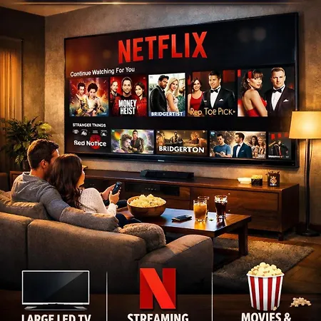 Moon Bay - Free Large Parking *